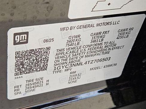 New 2026 Cadillac Vistiq Sport w/ LPO, Floor Liner Package image 31