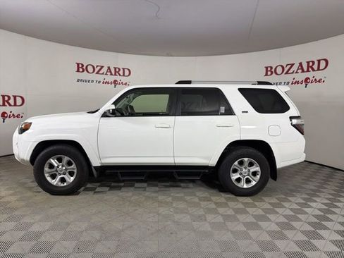 Used 2020 Toyota 4Runner SR5 RWD image 5