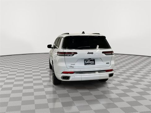Used 2023 Jeep Grand Cherokee L Overland w/ Luxury Tech Group IV image 8