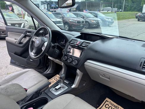 Used 2014 Subaru Forester 2.5i Touring AWD/4WD image 27