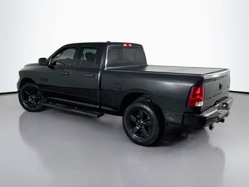 Used 2017 RAM 1500 Express w/ Black Ram 1500 Express Group AWD/4WD image 10