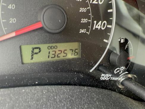 Used 2012 Toyota Corolla LE FWD image 4