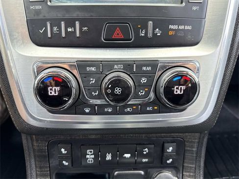 Used 2017 GMC Acadia Limited SLT image 24