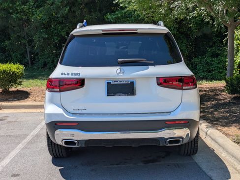 Used 2023 Mercedes-Benz GLB 250 image 4