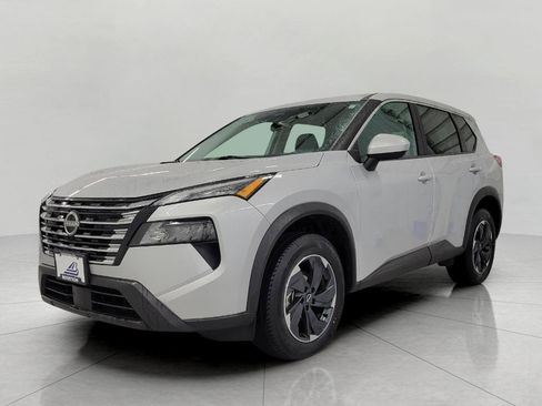 Used 2025 Nissan Rogue SV image 13
