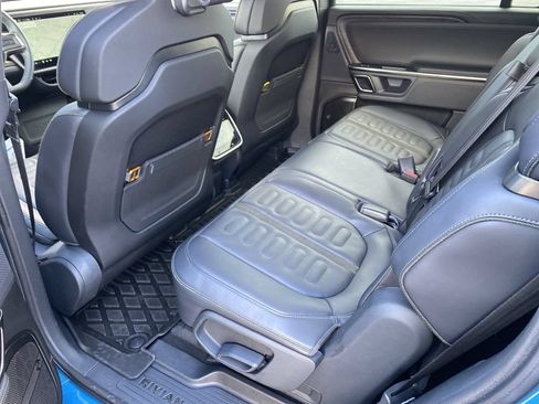 Used 2023 Rivian R1S Adventure AWD/4WD image 26