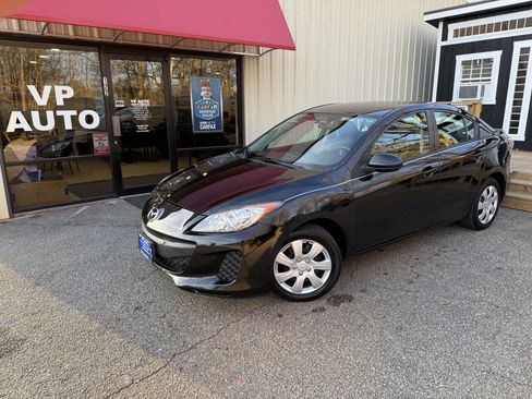 Used 2013 MAZDA MAZDA3 i SV image 1