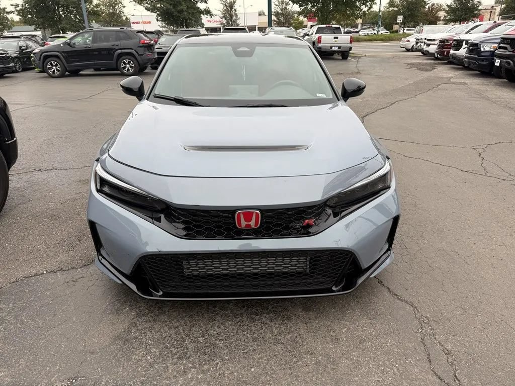 Used 2025 Honda Civic Type R image 2