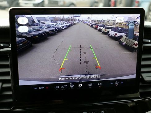 Used 2024 Ford Transit 350 XLT image 14