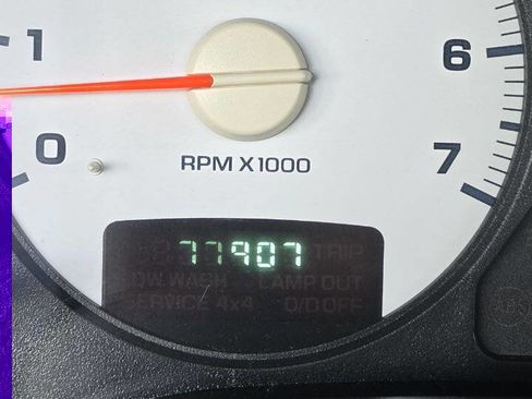 Used 2003 Dodge Ram 2500 Truck SLT AWD/4WD image 15