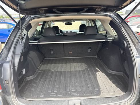 Used 2016 Subaru Outback 3.6R Limited AWD/4WD image 14