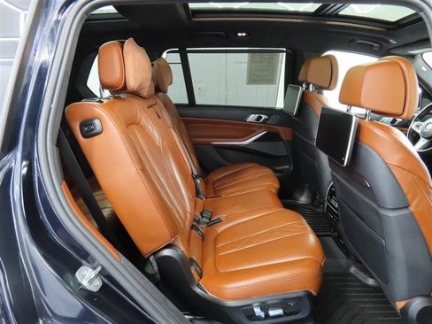Used 2019 BMW X7 xDrive50i w/ M Sport Package AWD/4WD image 42