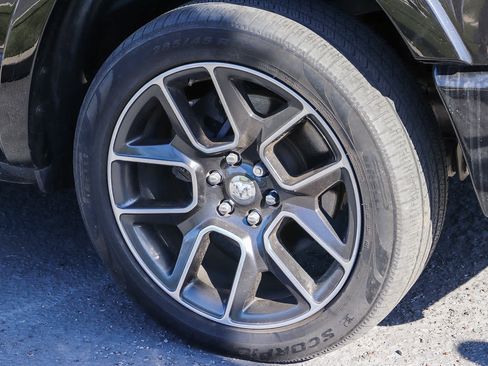 Used 2019 RAM 1500 Laramie image 5