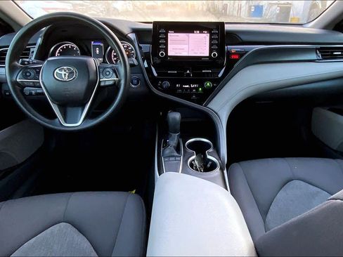 Used 2024 Toyota Camry LE w/ Convenience Package image 15