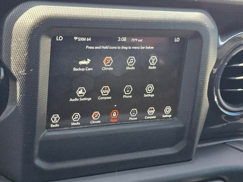 Used 2022 Jeep Gladiator Sport AWD/4WD image 19