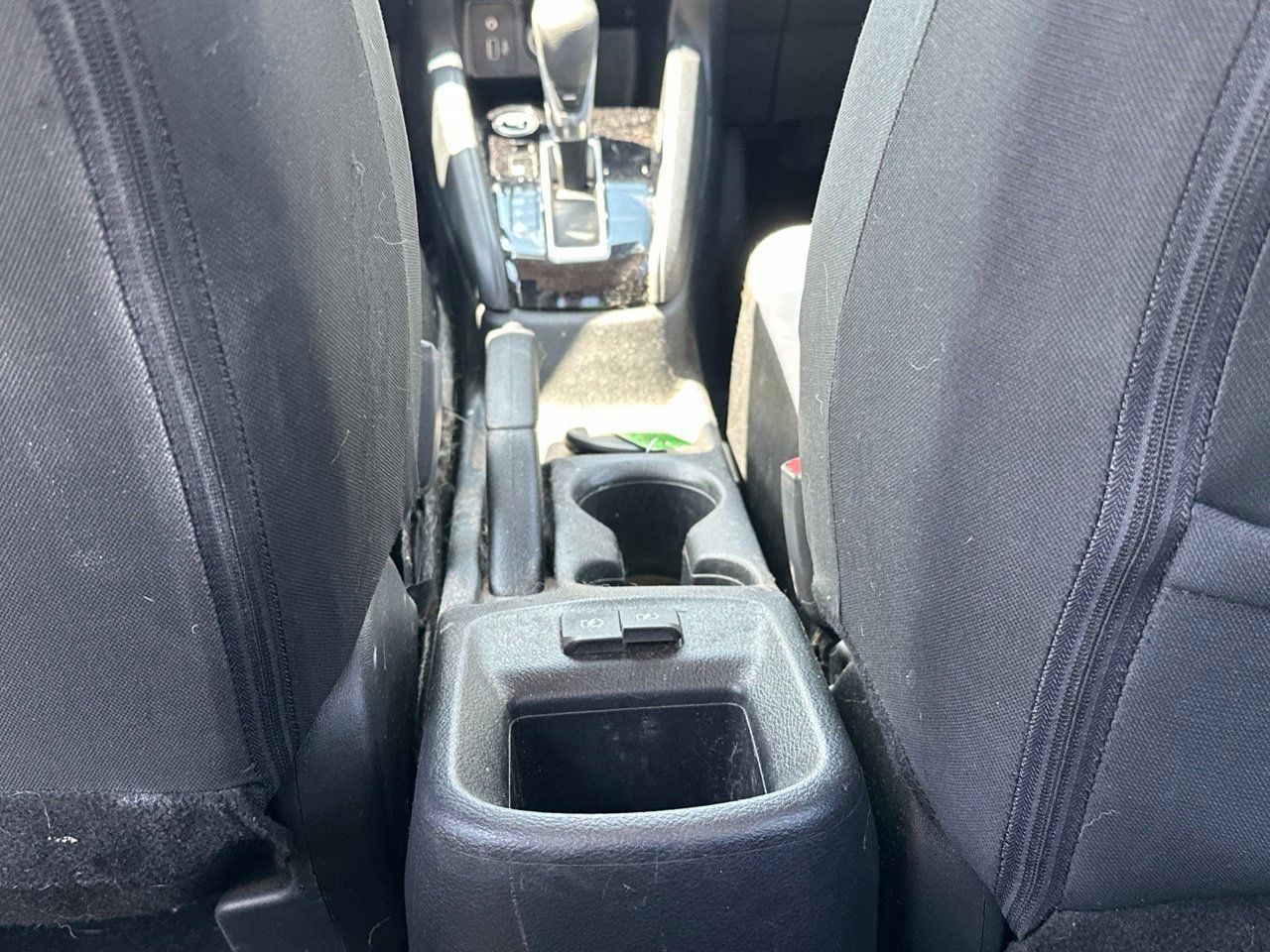 Used 2021 Nissan Versa SV FWD image 24