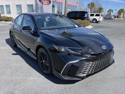 New 2026 Toyota Camry SE image 7