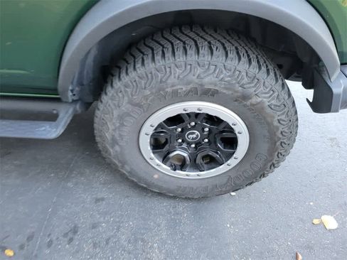 Certified 2023 Ford Bronco Badlands image 4