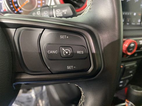 Used 2021 Jeep Wrangler Sport image 17