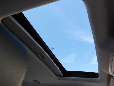 Used 2015 Ford Focus Titanium FWD image 55