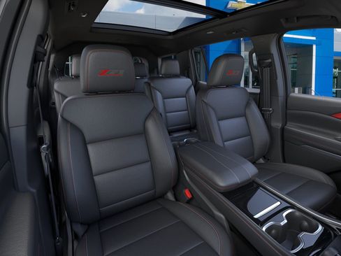 New 2026 Chevrolet Traverse Z71 w/ Enhanced Driving Package image 16