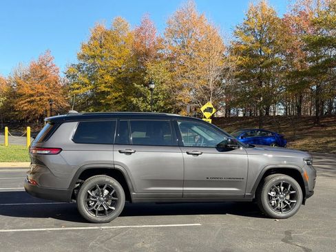 New 2025 Jeep Grand Cherokee L Limited image 6