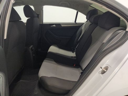 Used 2018 Volkswagen Jetta S w/ Cold Weather Package FWD image 18