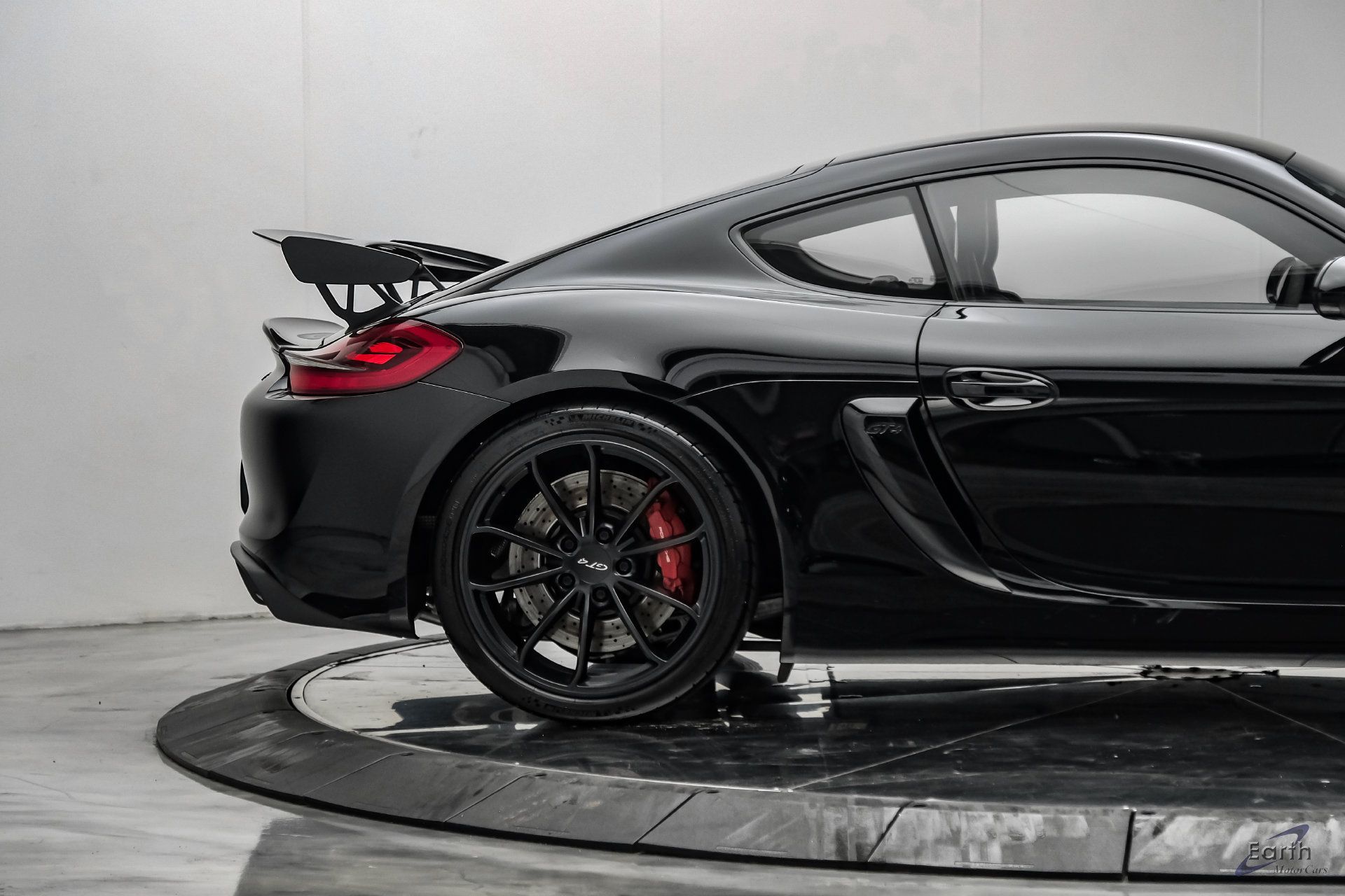Used 2016 Porsche Cayman GT4 RWD image 25