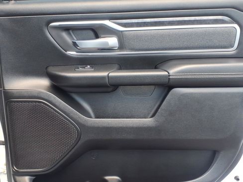 Used 2019 RAM 1500 Big Horn AWD/4WD image 14