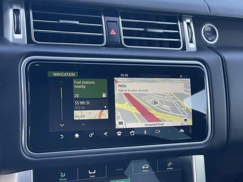 Used 2022 Land Rover Range Rover Westminster Edition image 11