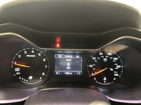 Used 2021 Chevrolet TrailBlazer LS FWD image 19