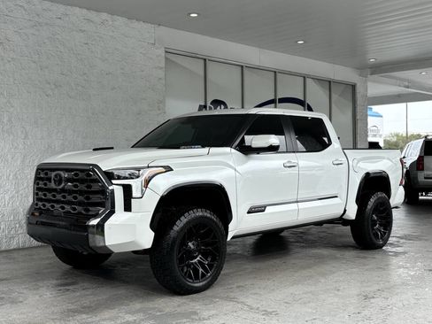 Used 2024 Toyota Tundra Platinum image 3