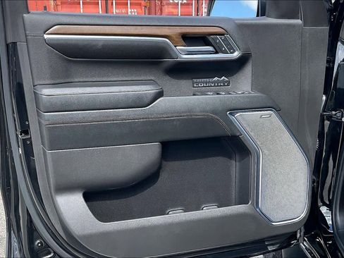 Used 2024 Chevrolet Silverado 1500 High Country w/ Technology Package image 21