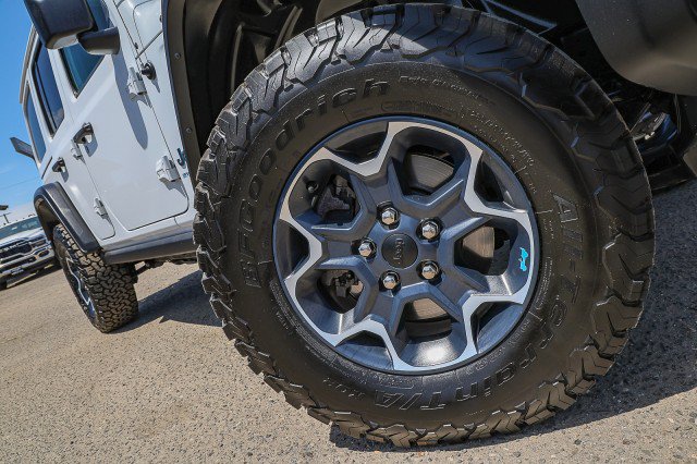 Used 2023 Jeep Wrangler Unlimited Rubicon 4xe AWD/4WD image 2