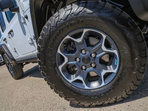 Used 2023 Jeep Wrangler Unlimited Rubicon 4xe AWD/4WD image 2