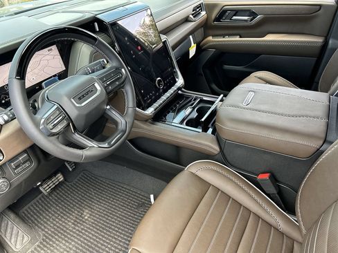 New 2026 GMC Yukon XL Denali Ultimate AWD/4WD image 10