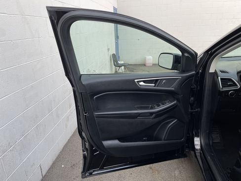 Used 2024 Ford Edge SEL w/ Convenience Package image 14