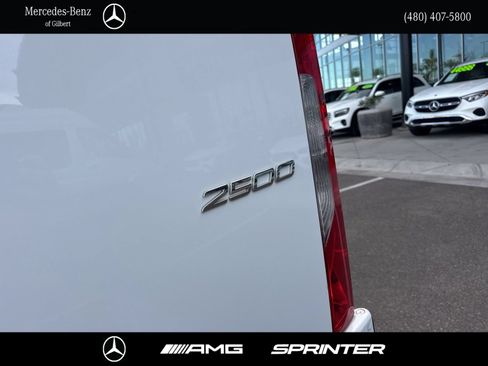 Used 2025 Mercedes-Benz Sprinter 2500 image 5
