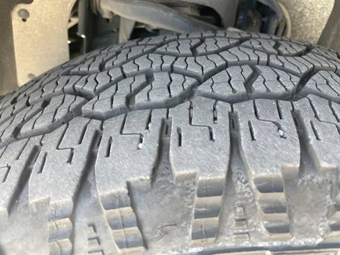 Used 2025 Ford F150 XLT w/ Equipment Group 301A Standard AWD/4WD image 30