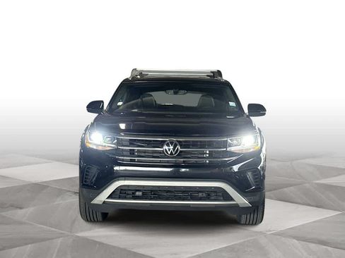 Certified 2023 Volkswagen Atlas Cross Sport SE FWD image 3