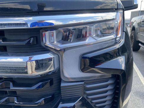 Used 2023 Chevrolet Silverado 1500 LT w/ Protection Package AWD/4WD image 12