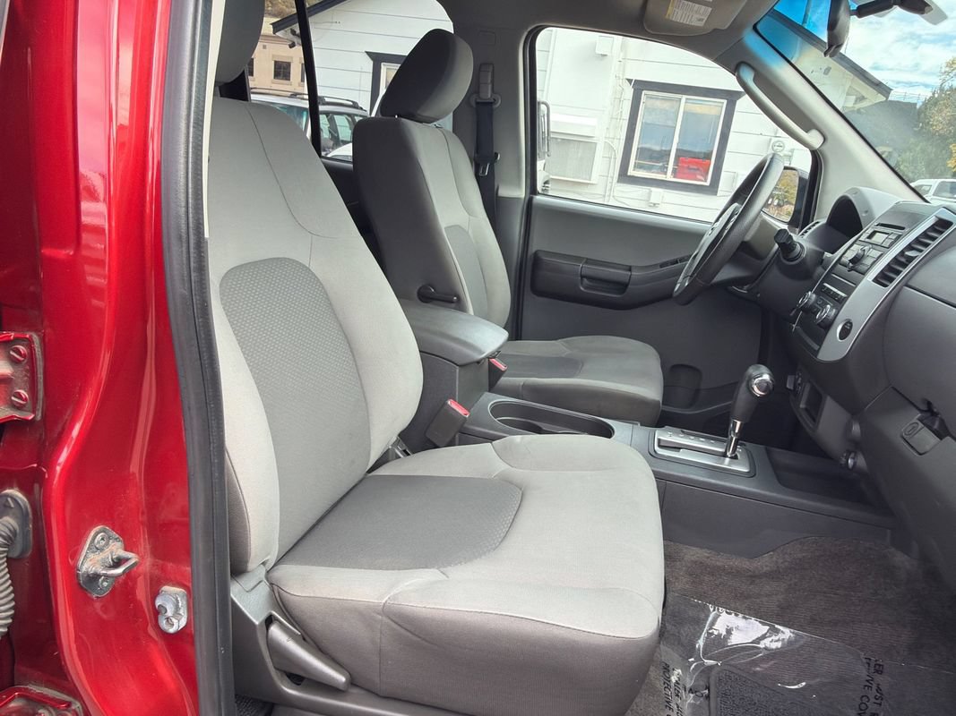 Used 2012 Nissan Xterra 4WD image 18