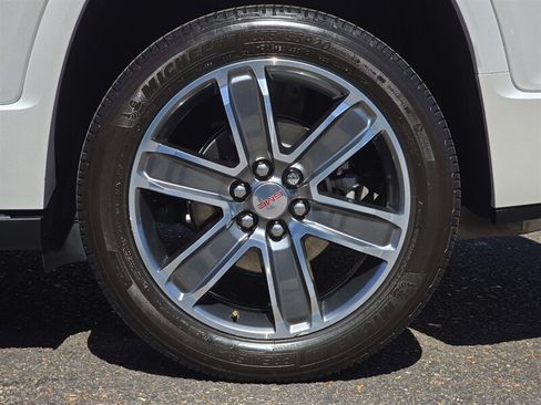 Used 2019 GMC Acadia Denali w/ Technology Package FWD image 46