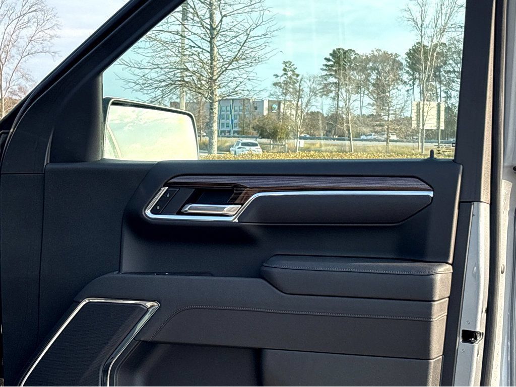 New 2025 Chevrolet Silverado 1500 LT AWD/4WD image 18