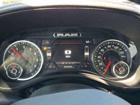 Used 2023 RAM 1500 Laramie image 26