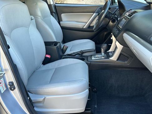 Used 2015 Subaru Forester 2.5i Limited image 10