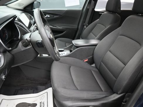 Used 2022 Chevrolet Malibu LT image 24
