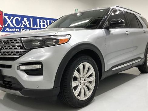 Used 2020 Ford Explorer Limited w/ Class III Trailer Tow Package image 13