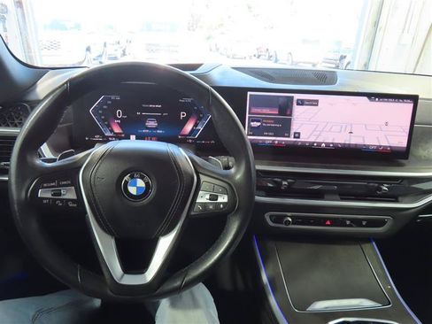 Used 2024 BMW X5 sDrive40i w/ Premium Package RWD image 12