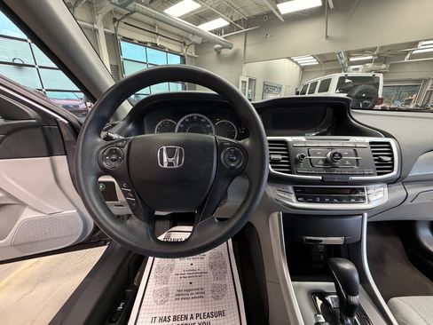 Used 2013 Honda Accord LX image 9